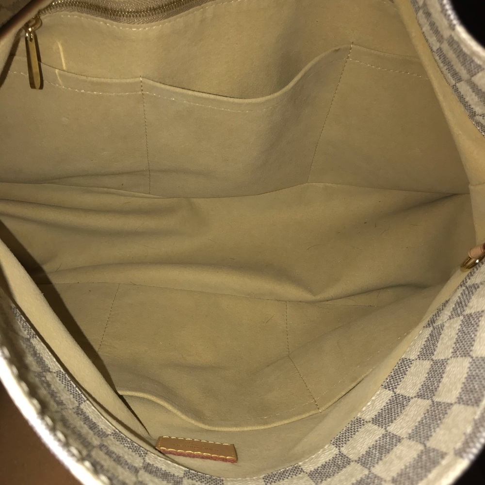 Sold - Picture 2 of 8